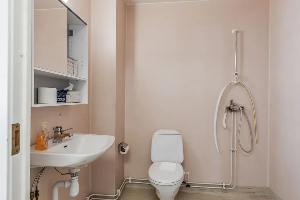 Bathrooms - Corner BTR Units with Skylights in Central Kumla