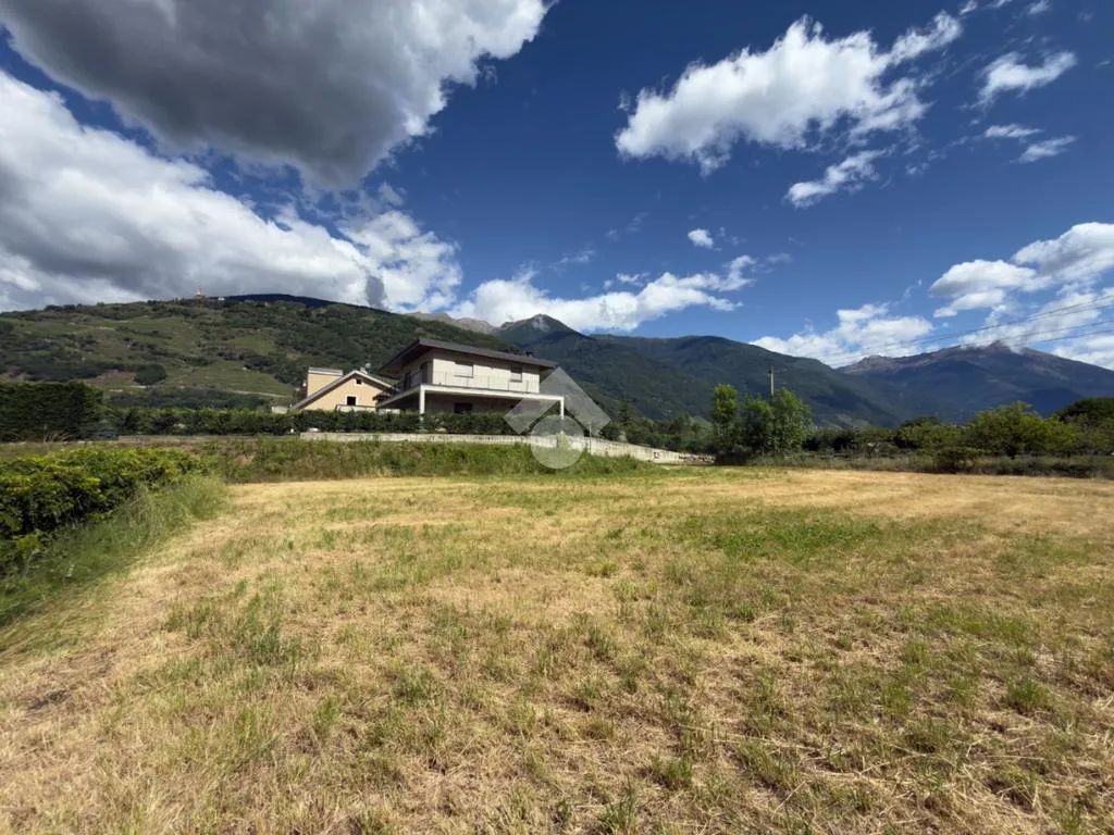Giardino - Buildable Land with Panoramic Views in Teglio
