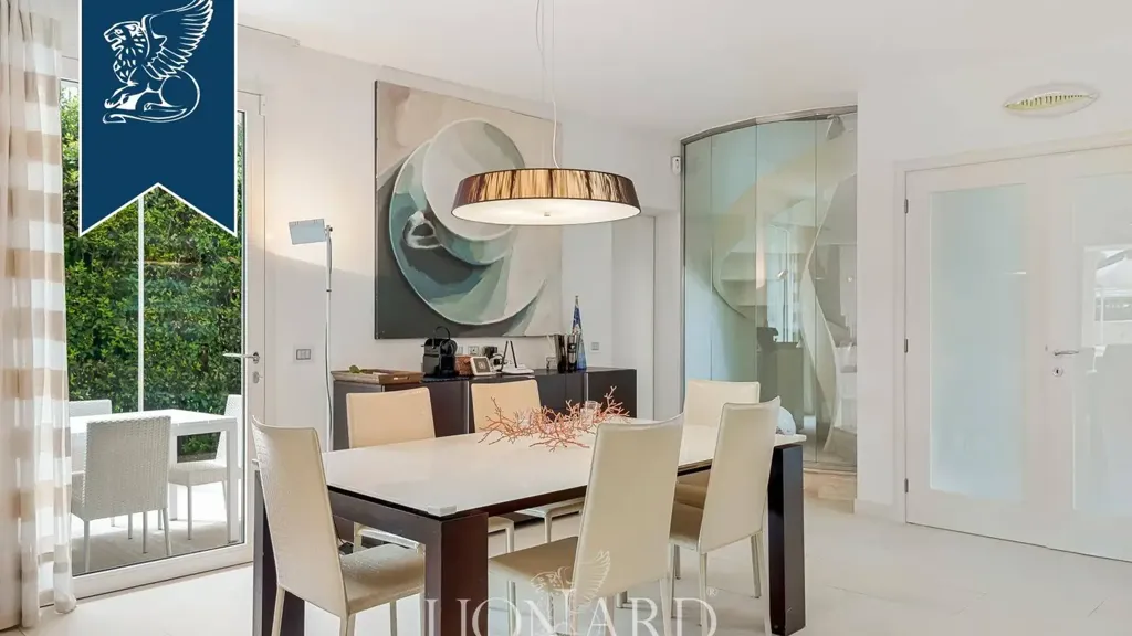 Sala da pranzo - Luxury Villa with Pool in Forte dei Marmi