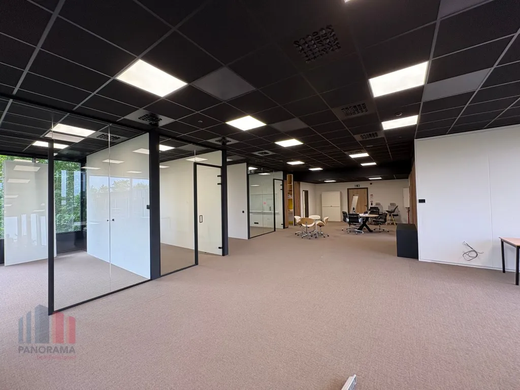 Office - Strategically Located Office Space near E40 in Drongen
