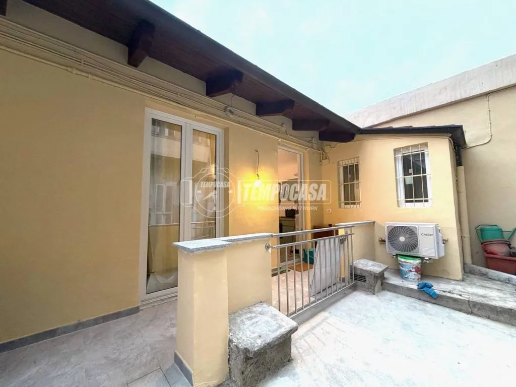 Terrasse - Rear-Facing Apartment with Garden Access in Turin