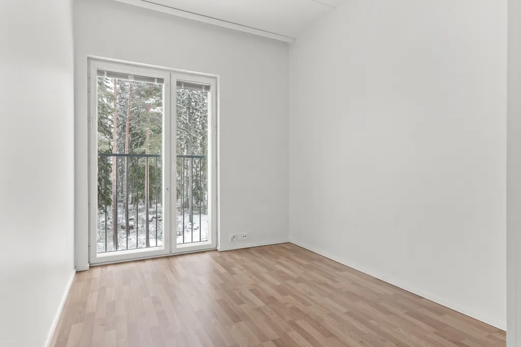Pièces - Efficiently Designed Apartment with French Balcony in Järvenperä