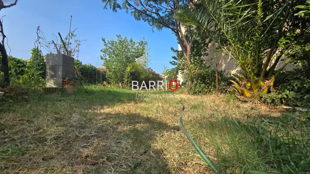 Aed - Spacious House with Large Garage in Rural Setting