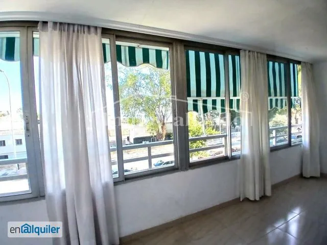 Séjour - Spacious Apartment with Terrace near Málaga Beach