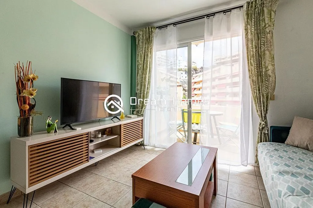 Séjour - 1-Bedroom Apartment with Pool in Puerto de Santiago