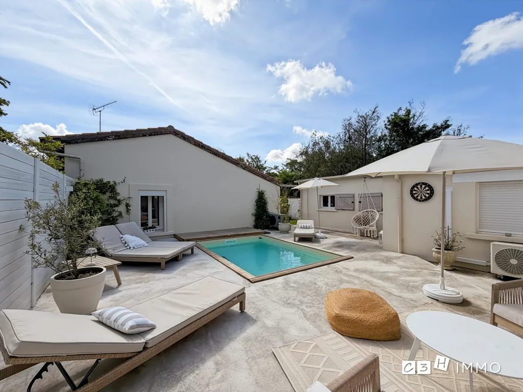 Bassein - House with Pool and Studio in Lherm