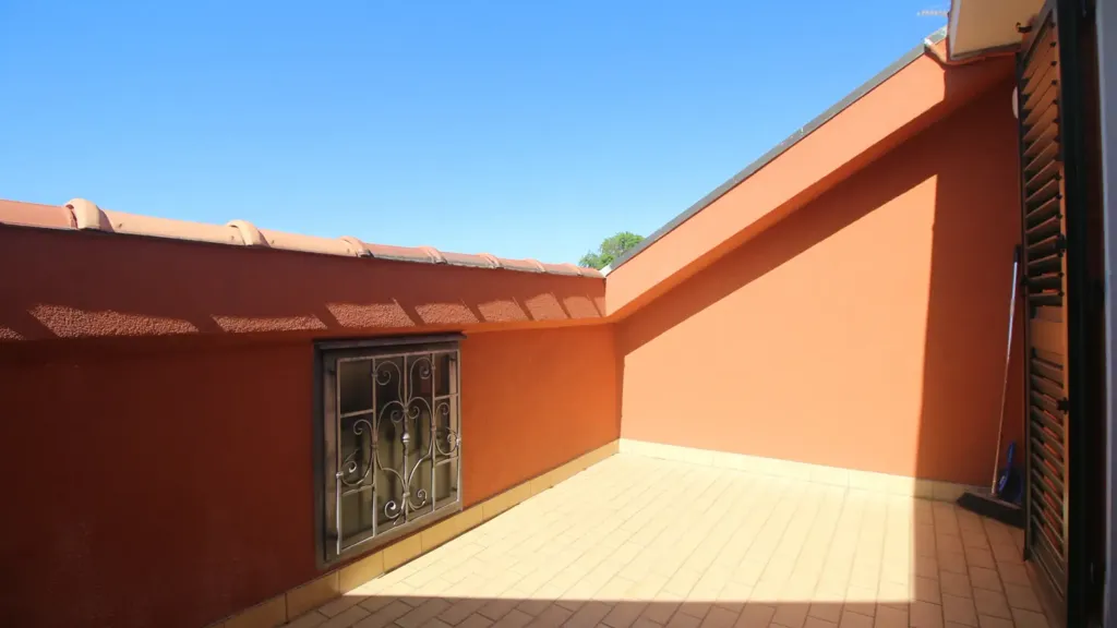 Terrazza - Semi-detached Villa with Private Garden in San Fermo