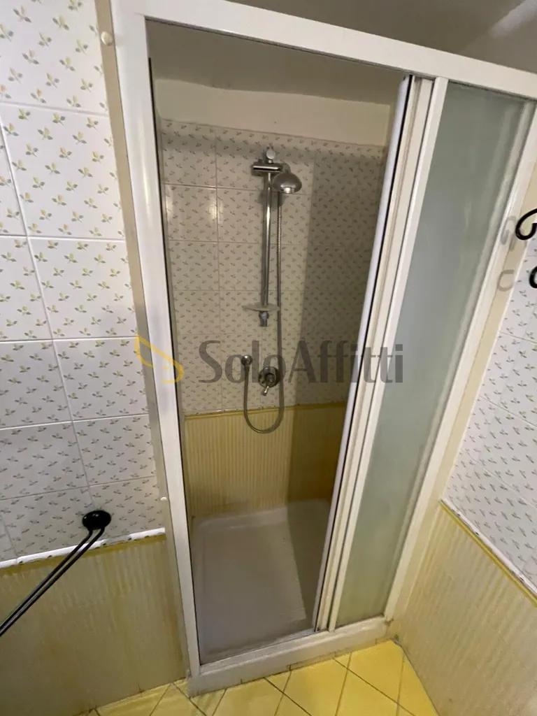 Salles de bain - Retrofitted 3-Bedroom Flat in Piazza Borsa, Naples