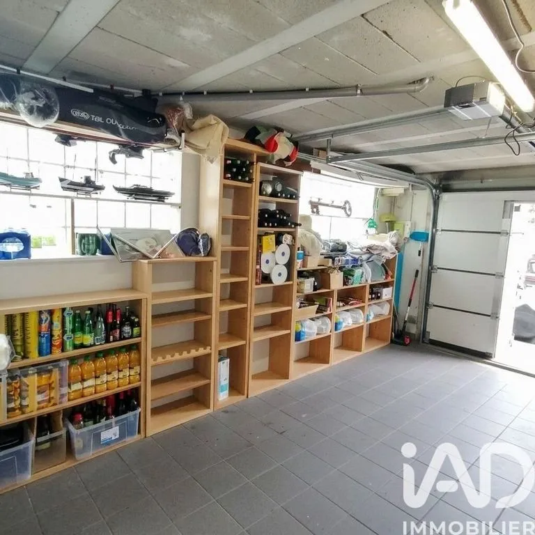 Garage - Villa Luxueuse avec Piscine à La Plaine-sur-Mer