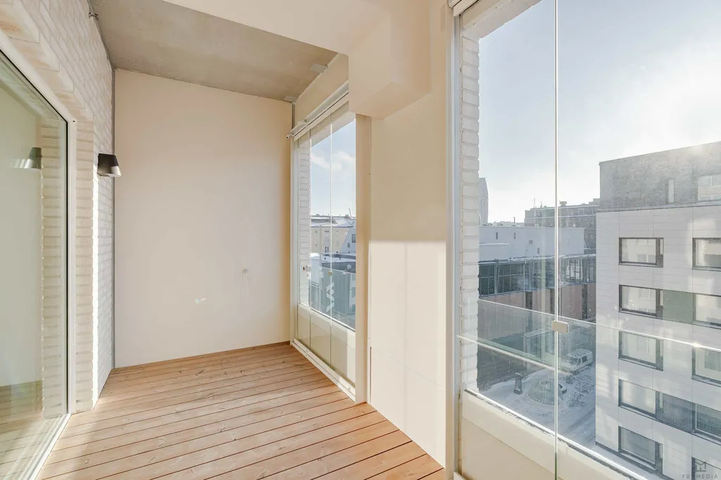 Rõdu - Modern Studio Flat with Balcony in Tampere Centre