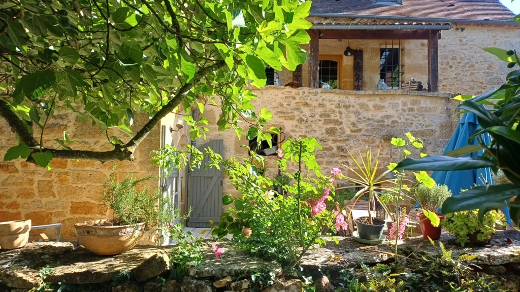 Jardin - Demeure du 18ème avec Piscine près de Thenon