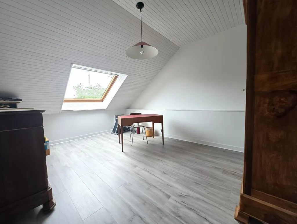 Rooms - House with Pool in Estrées-Saint-Denis