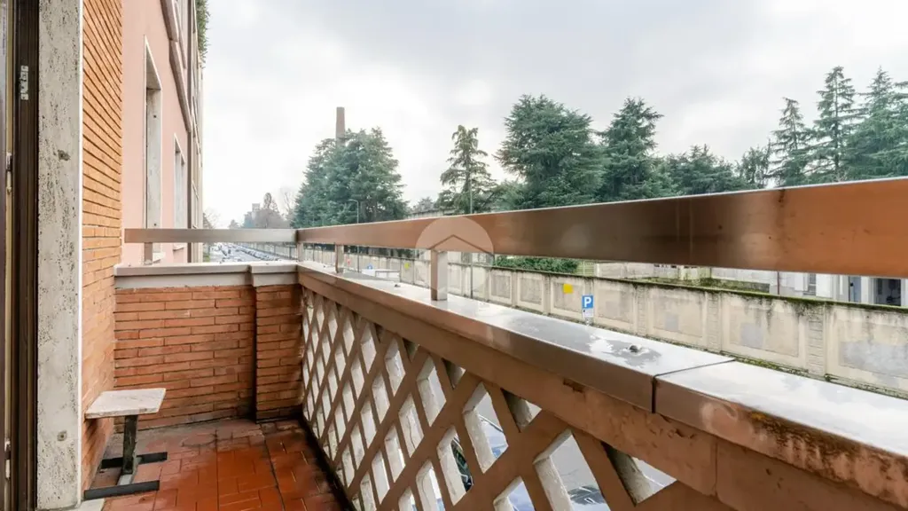 Rõdu - Duplex with Balcony in Milan