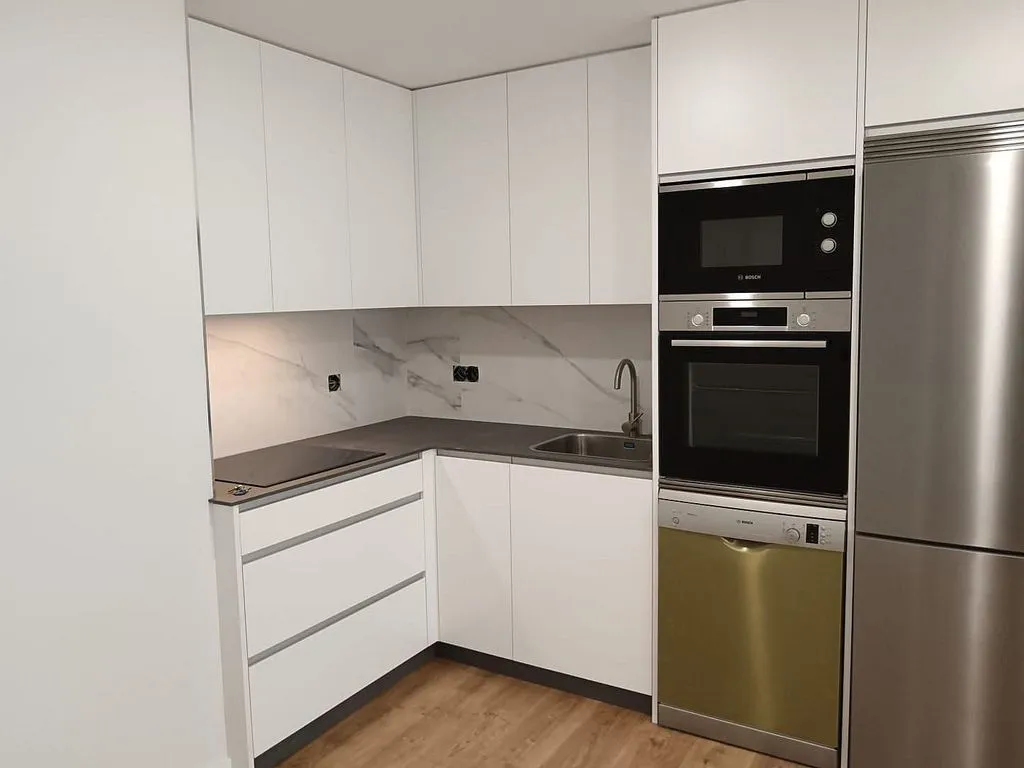 Köök - Renovated Flat with Lift in Cuatro Caminos