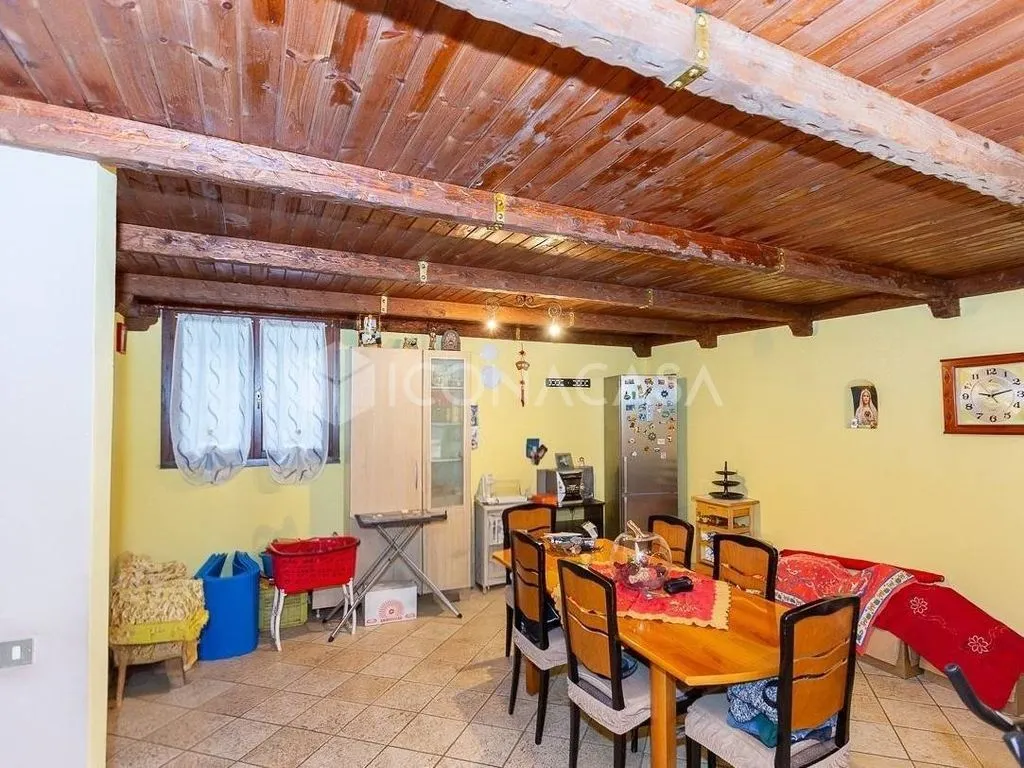 Söögituba - Luxury Villa with Garden in Brugherio