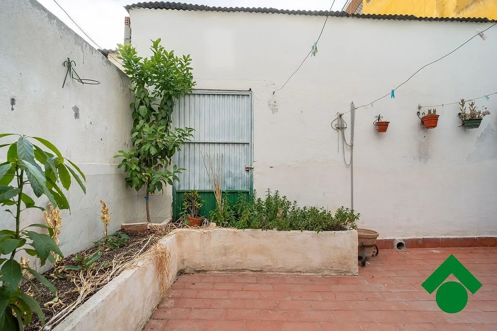 Aed - Terraced House with Terrace in Atarfe