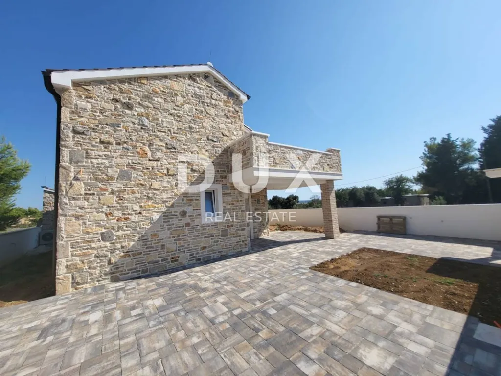 Terrazza - Dalmatian Stone Villa with Pool in Vrsi, Zadar