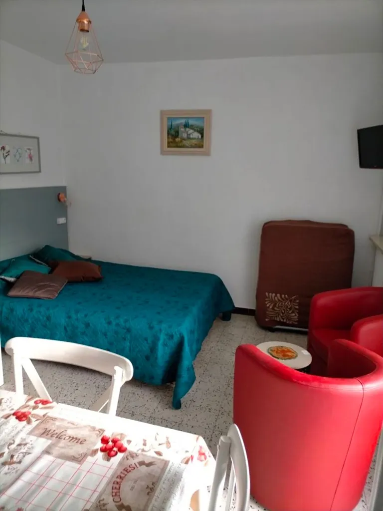 Chambres - Studio Meublé avec Balcon à Perpignan