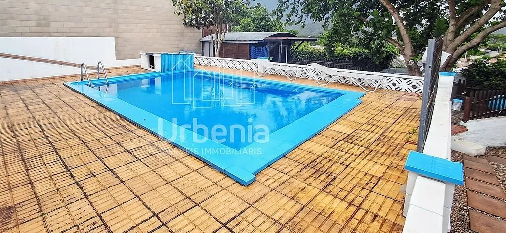 Bassein - 5-Bedroom House with Pool in Niàgara Parc