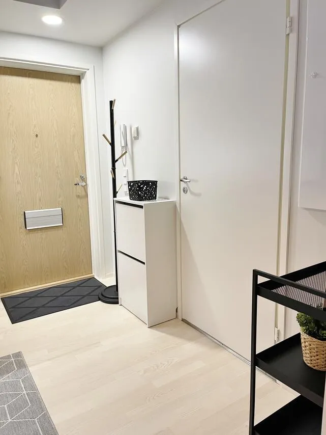 hallway_entrance