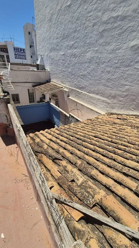 Terrasse - Terraced House with Balcony in Manises Centre
