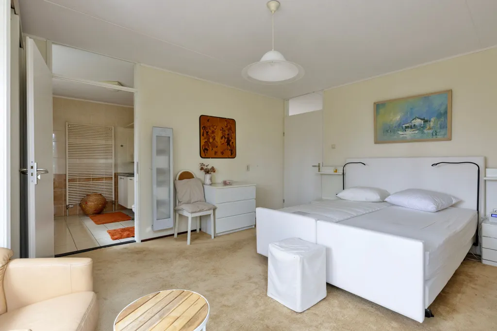 Magamistoad - Penthouse with Three Balconies in Rolde Centre