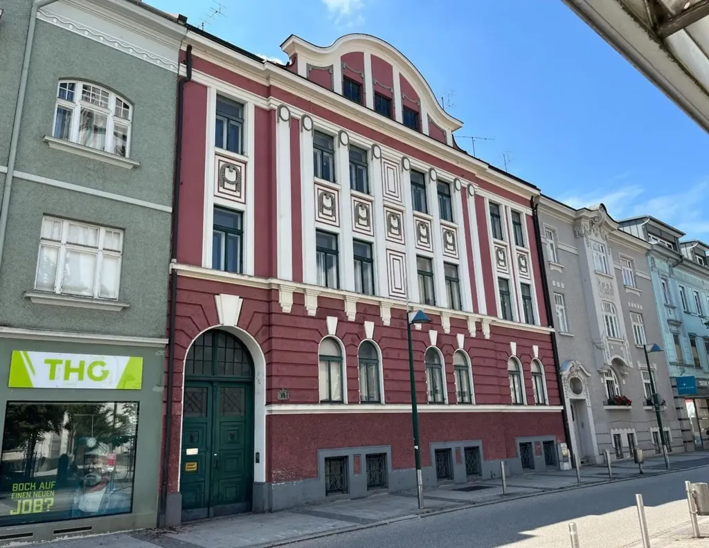 Esterno - Historic Townhouse with 6 Units in Wels Centre