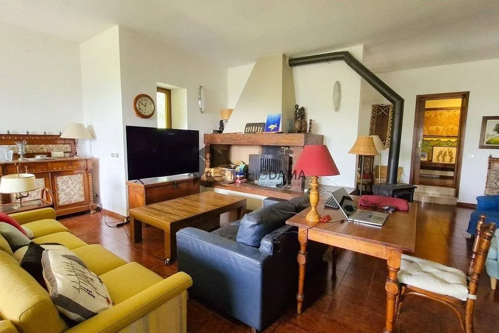 Soggiorno - Villa with Extensive Land in Collebeato