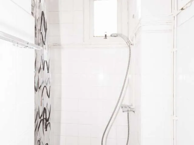 Salles de bain - Room in Shared Apartment in Rotterdam