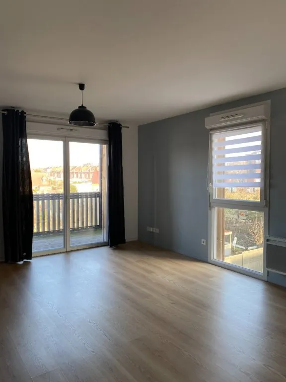 Pièces - Appartement avec Balcon dans le Quartier Vivant de Tourcoing