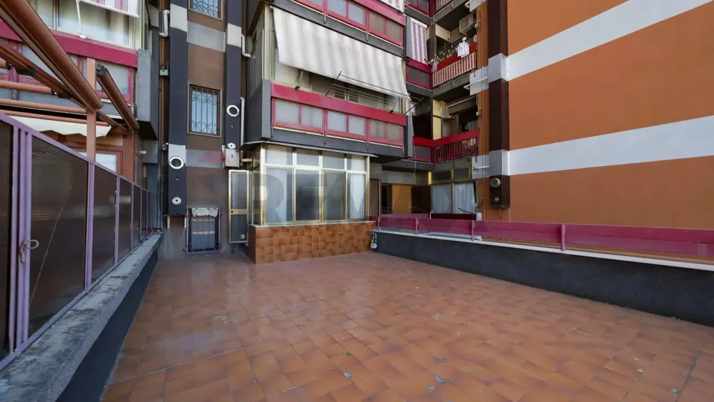 Aed - Spacious Apartment with Terrace in Bari