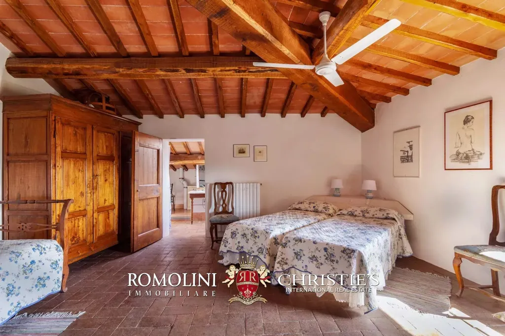 Dining Room - Villa with Vineyard and Pool near Florence