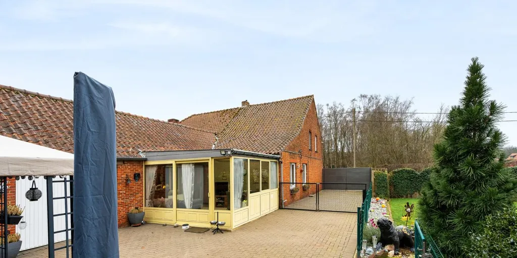 Terrass - Half-Open Building with Large Garden in Lummen