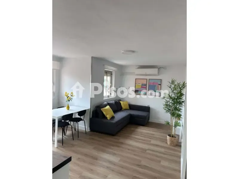 Séjour - Modernised Flat with Balcony in Almería