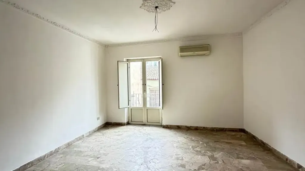Pièces - Independent House with Veranda in Bisacquino