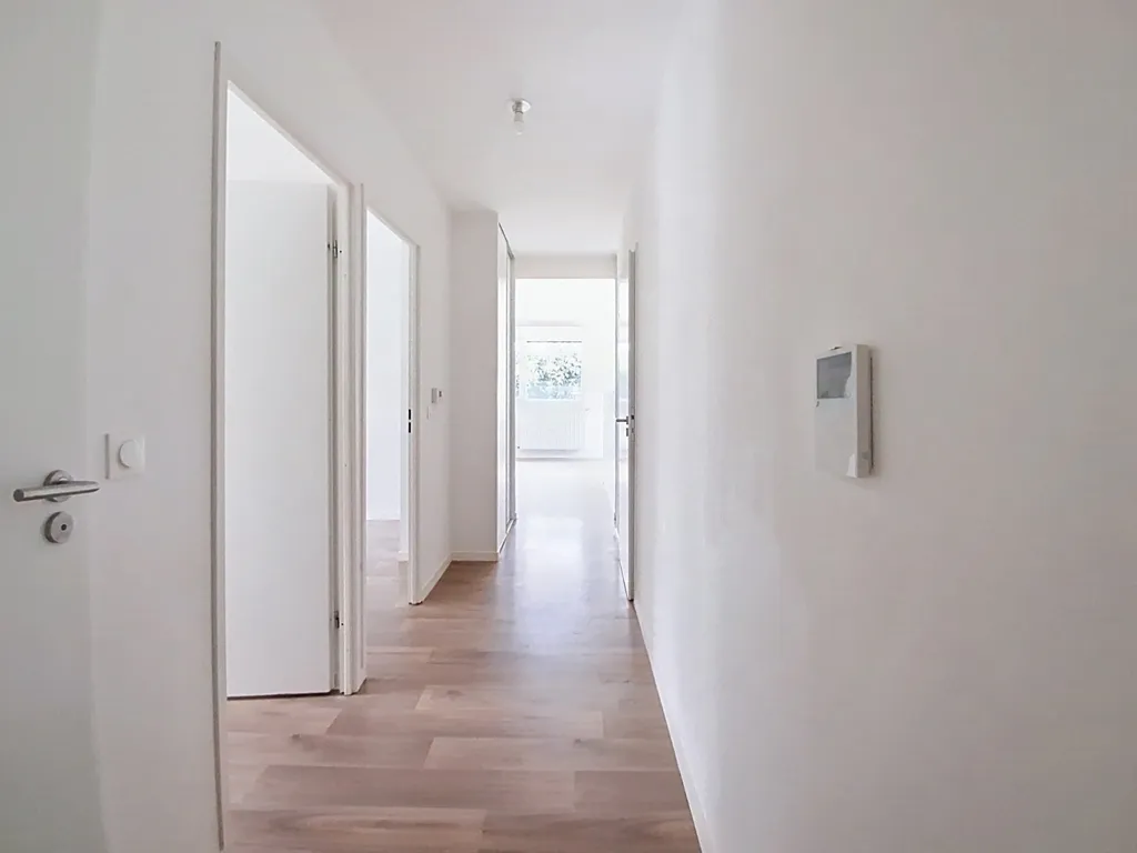 hallway_entrance