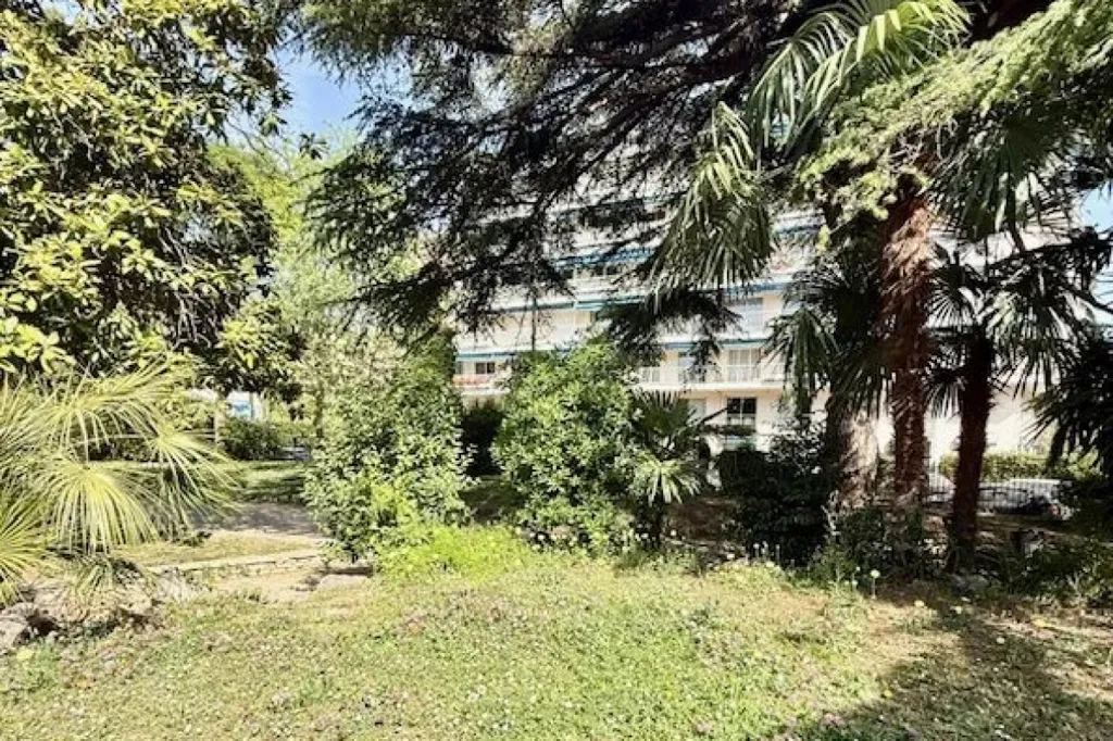 Jardin - Appartement 4 Pièces avec Parking au Cannet