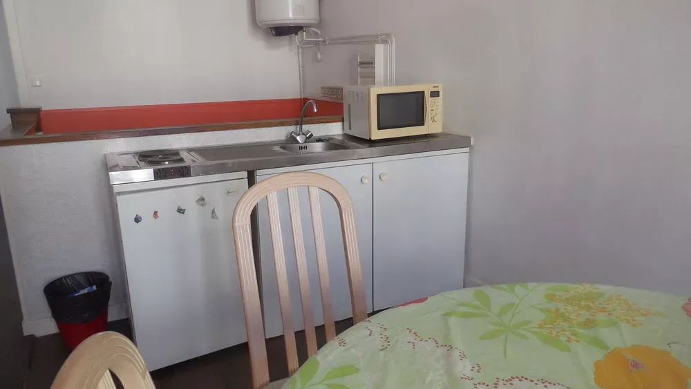Cuisine - Appartement Meublé avec Balcon au Centre-ville de Blois
