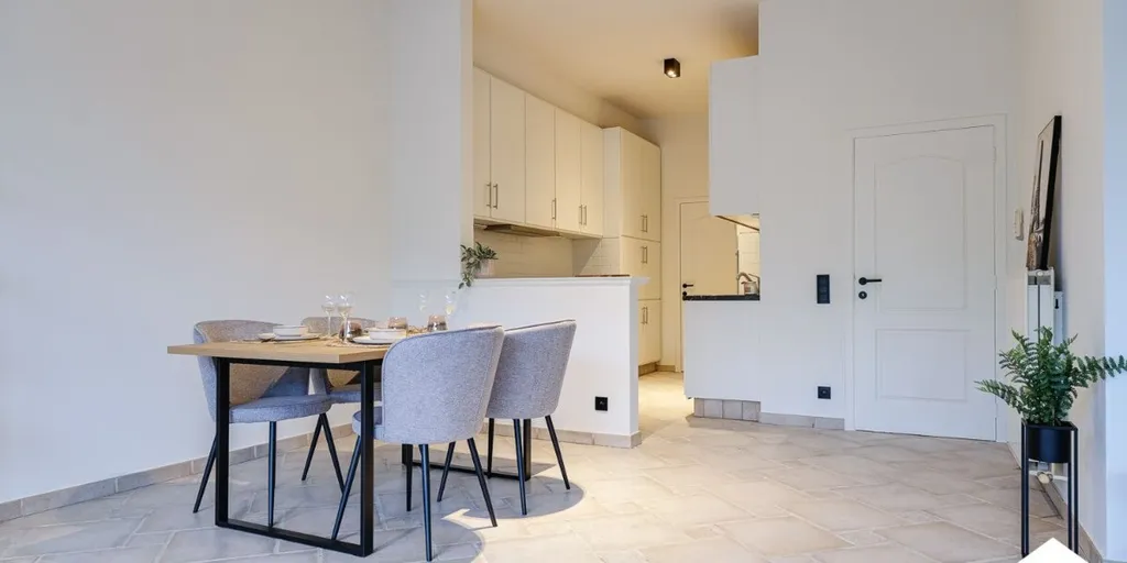 Salle à manger - Appartement rénové avec 2 chambres à Kuringen