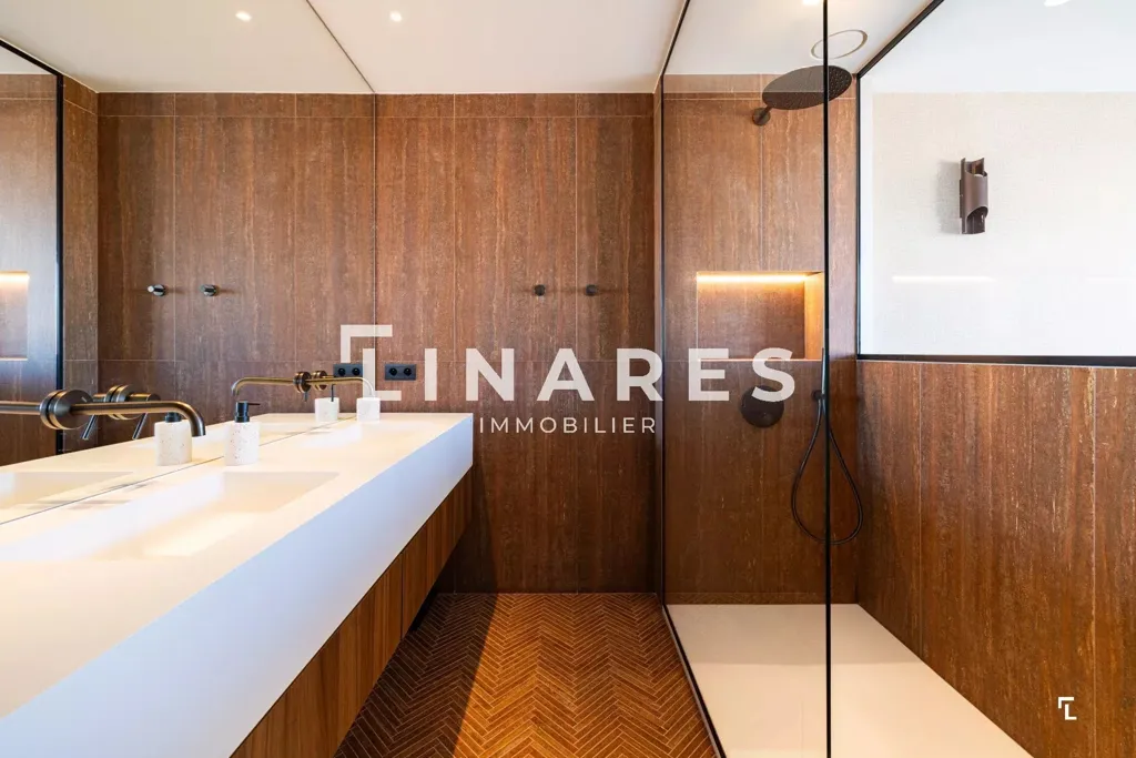 Salles de bain - Villa avec Vue Mer à Marseille 7ème