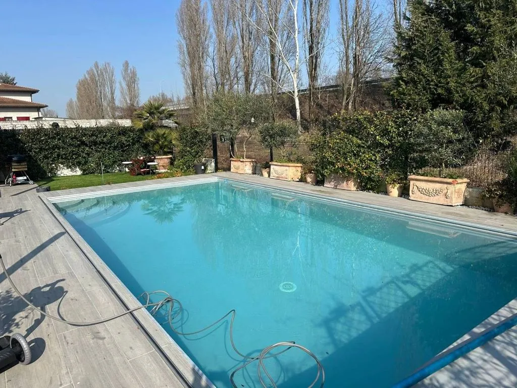 Piscine - Luxury Terraced House with Pool in Lodi