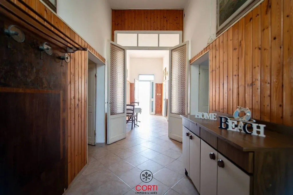 Entrée - Luxury Villa with Beach Access in Follonica