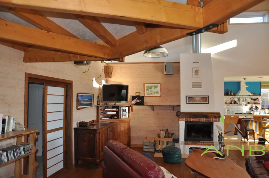Séjour - Maison Contemporaine avec Vue Panoramique à Montbron
