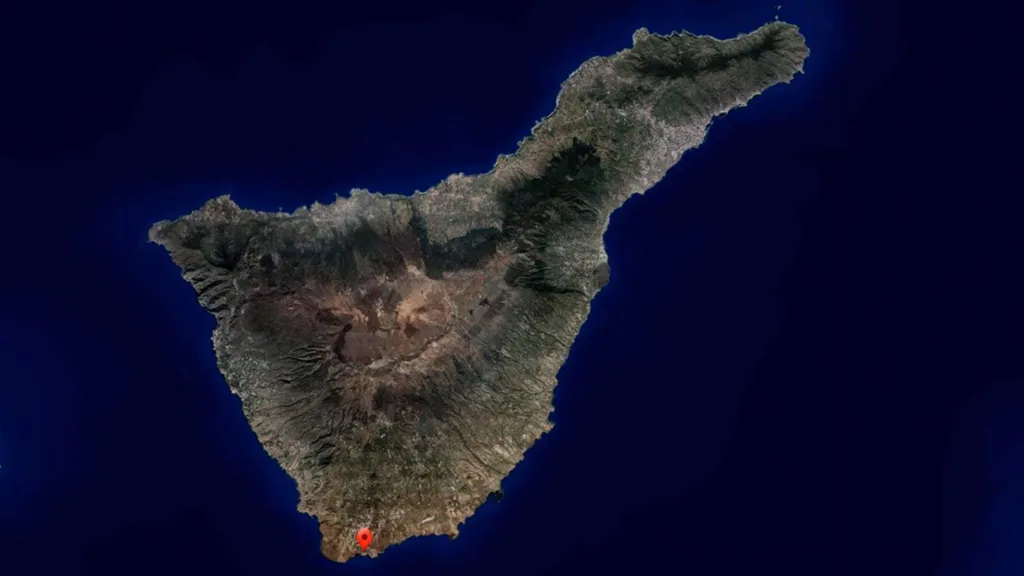 Multi-Unit Building with Sea Views in El Fraile