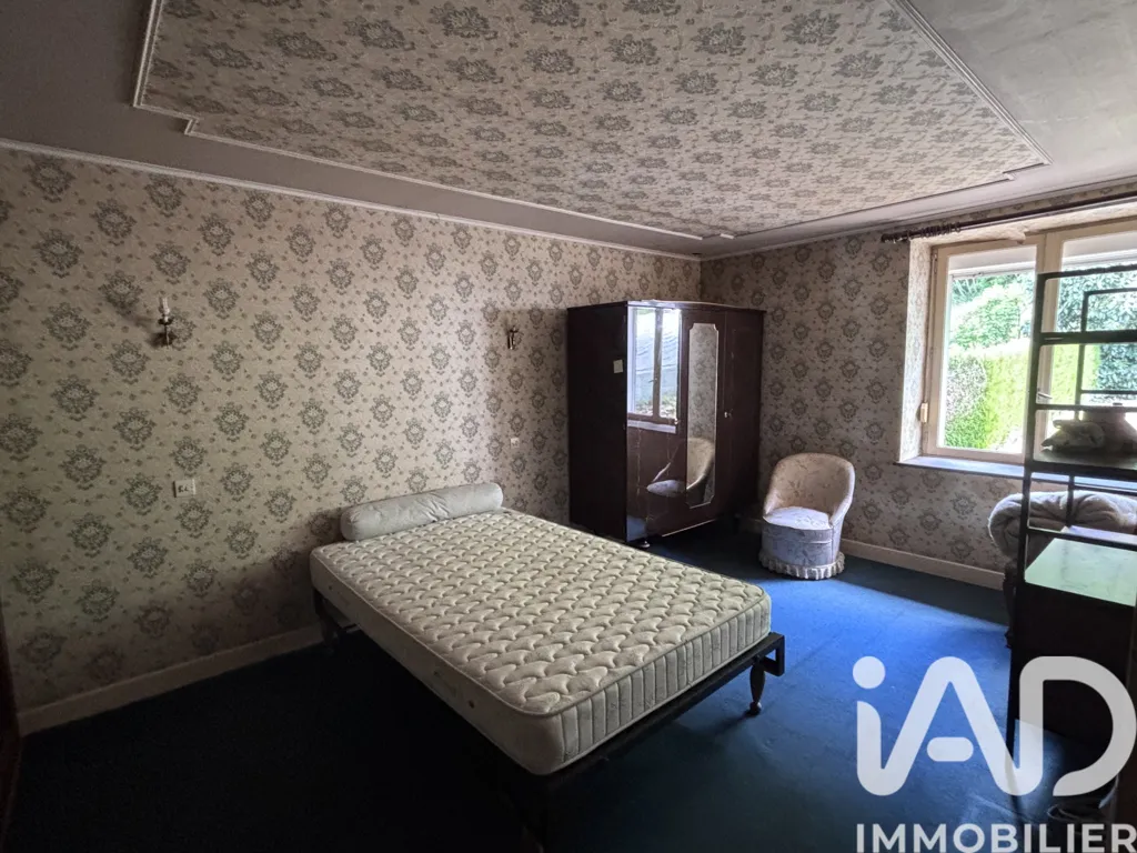 Bedrooms - Village House with Terrace in Lanques-sur-Rognon