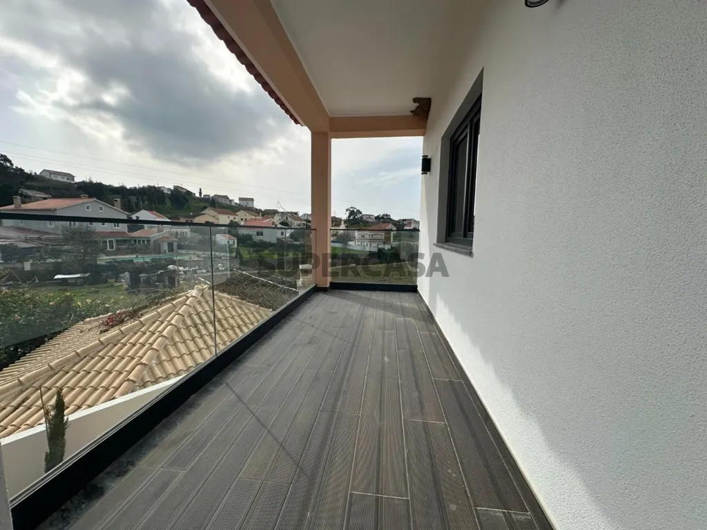 Rõdu - Luxury Villa with Panoramic Deck in Ericeira