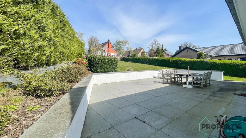 Terrace - Classical Villa with Garden in Dilbeek