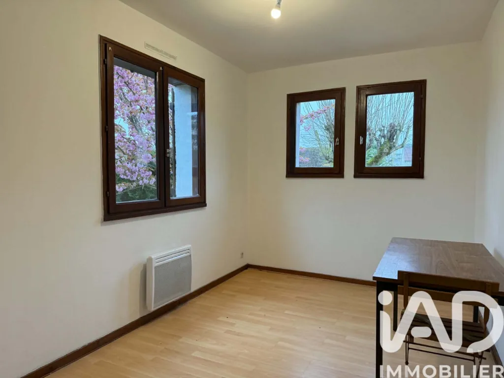 Toad - Family House with Garden in Ormes