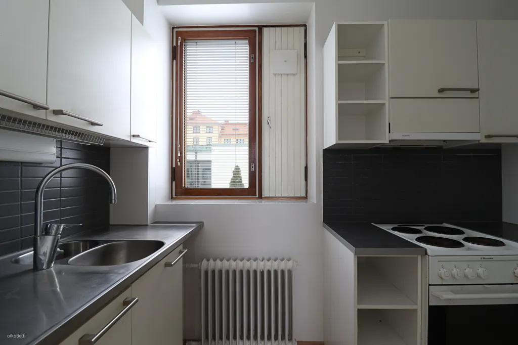 Cuisine - Two-Bedroom Flat with Sauna in Alppila, Helsinki