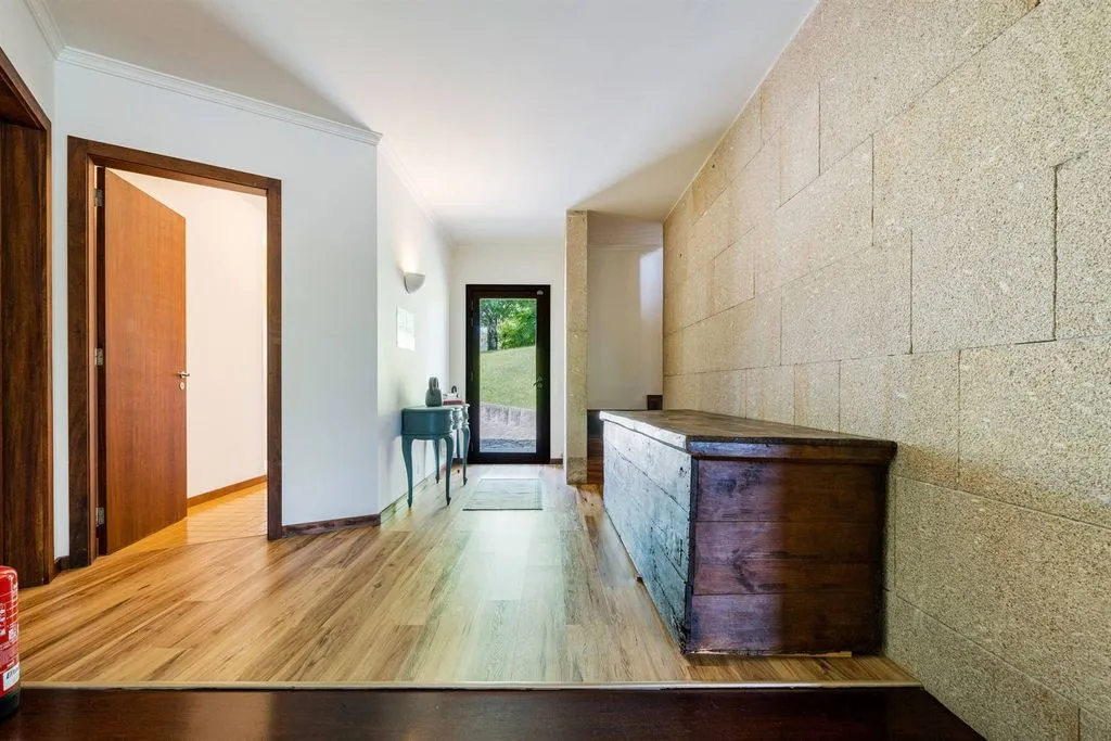 Entrée - Luxury Detached House with Extensive Land in Baião